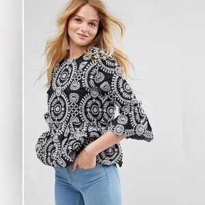 🛍️ 2/$15 ASOS Embroidered Ruffle Blouse Top Black White Sz 6